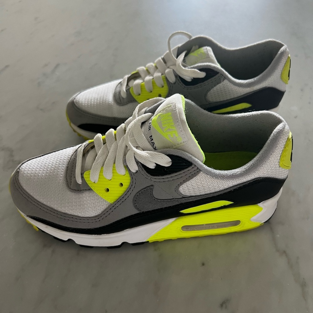 Nike Air Max 90 “Volt” sneakers